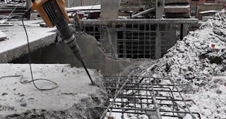Демонтаж монолитного перекрытия в Саяногорске - Профессиональная разборка от 828 руб.