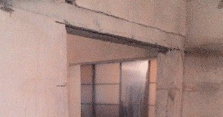 Демонтаж проема в кирпичной стене в Саяногорске | Цена от 1552 рублей
